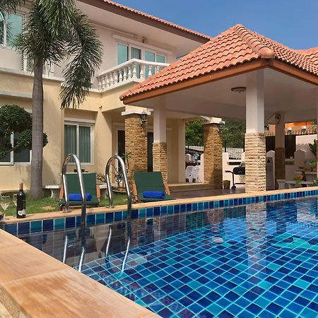 Yoch Pool Villa Pattaya Eksteriør bilde